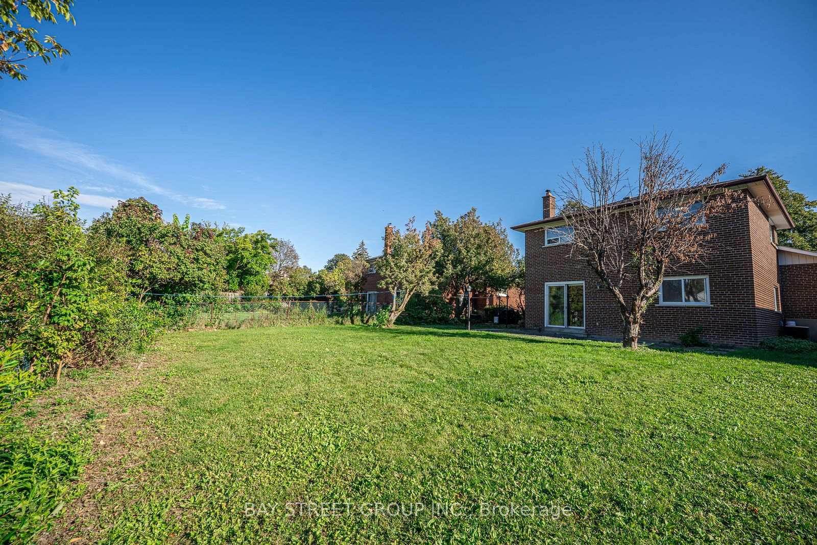 Photo 76 of 42 Faye Drive, North York, Pleasant View — HOMEH