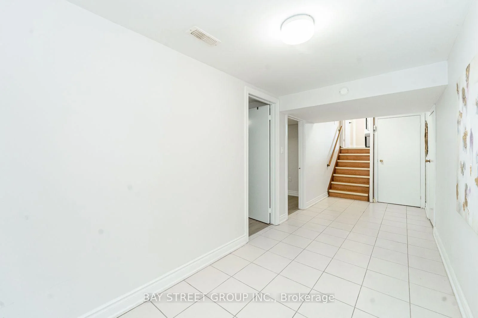 Photo 23 of 42 Faye Drive, North York, Pleasant View — HOMEH