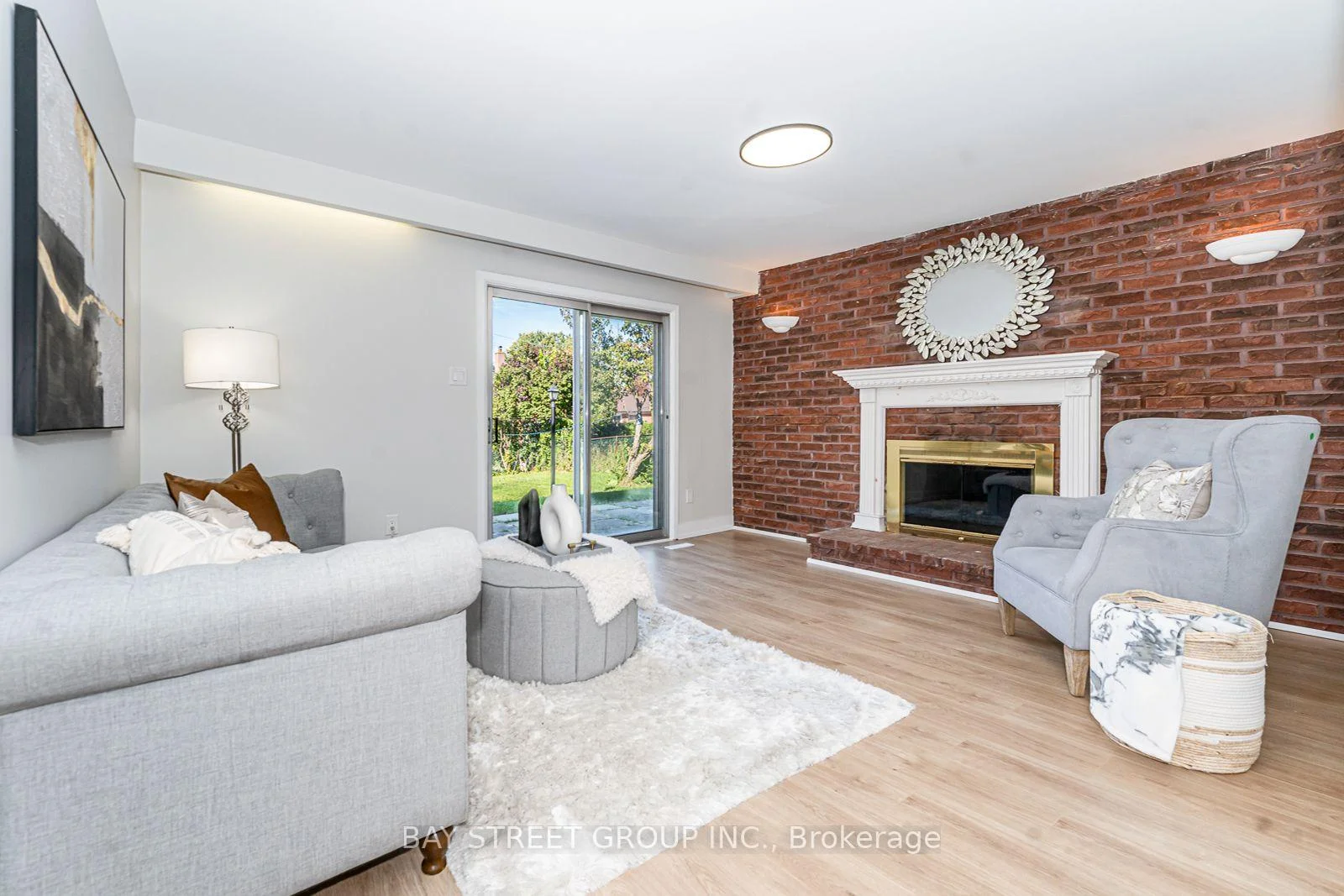 Photo 25 of 42 Faye Drive, North York, Pleasant View — HOMEH