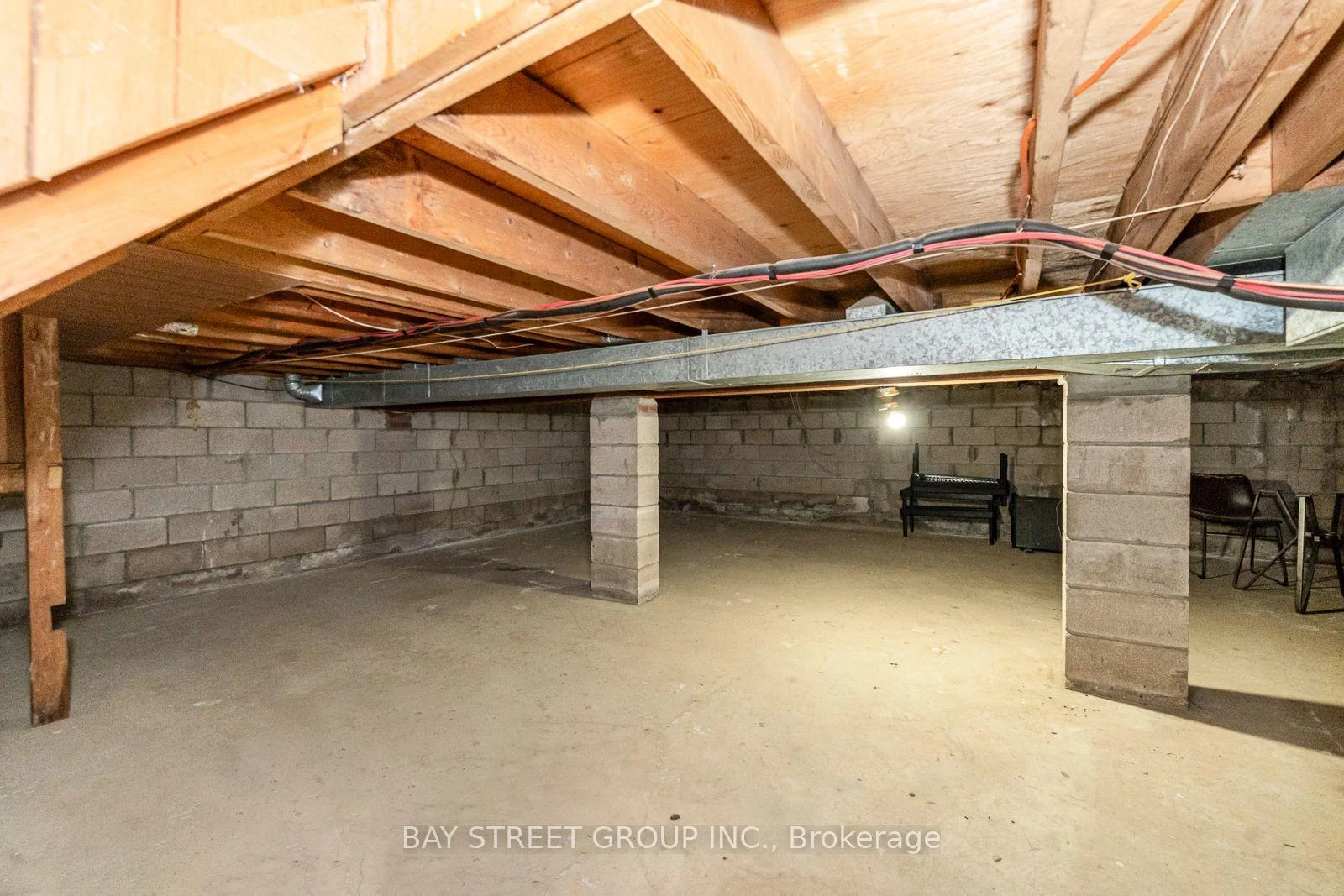Photo 29 of 42 Faye Drive, North York, Pleasant View — HOMEH