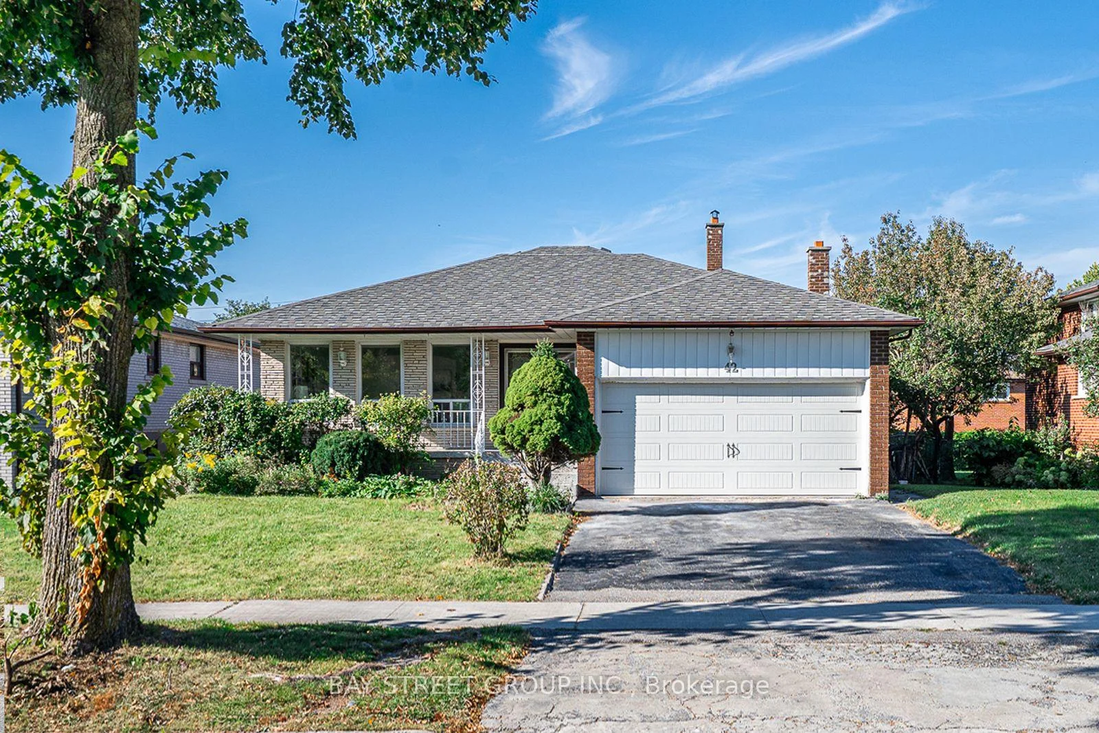 Photo 45 of 42 Faye Drive, North York, Pleasant View — HOMEH