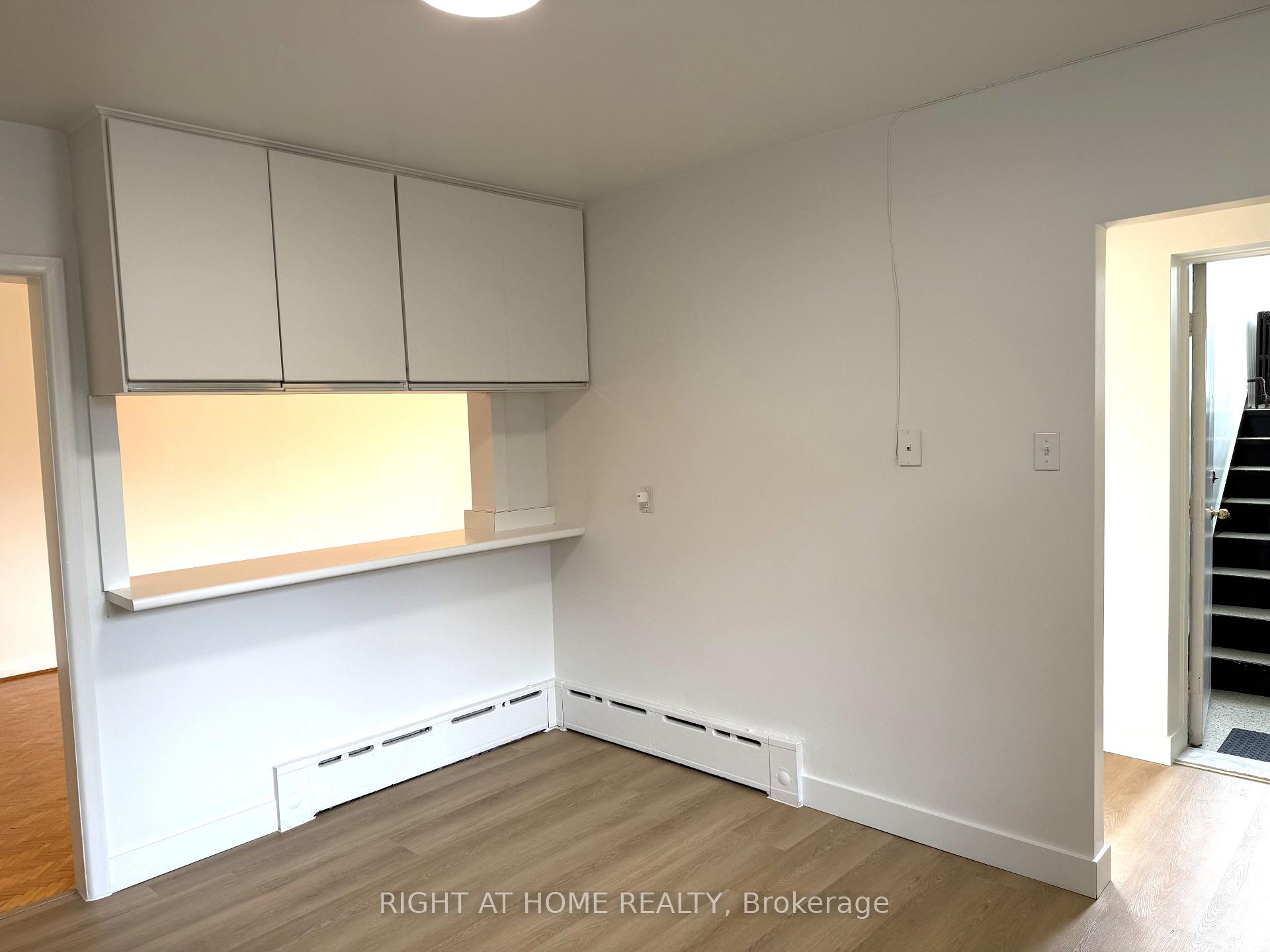 Photo 16 of 64 Purdon Drive, North York, Bathurst Manor — HOMEH