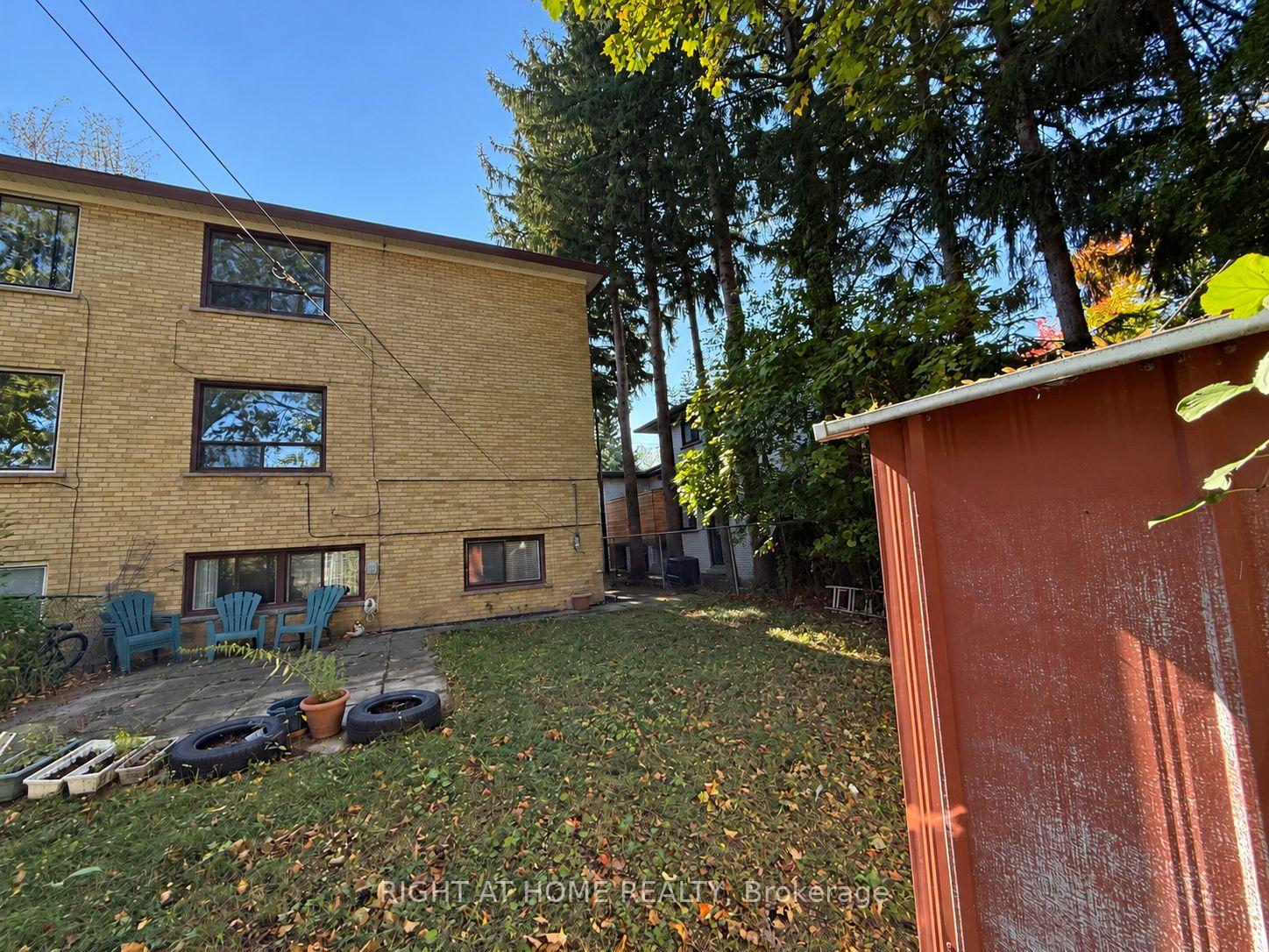 Photo 36 of 64 Purdon Drive, North York, Bathurst Manor — HOMEH