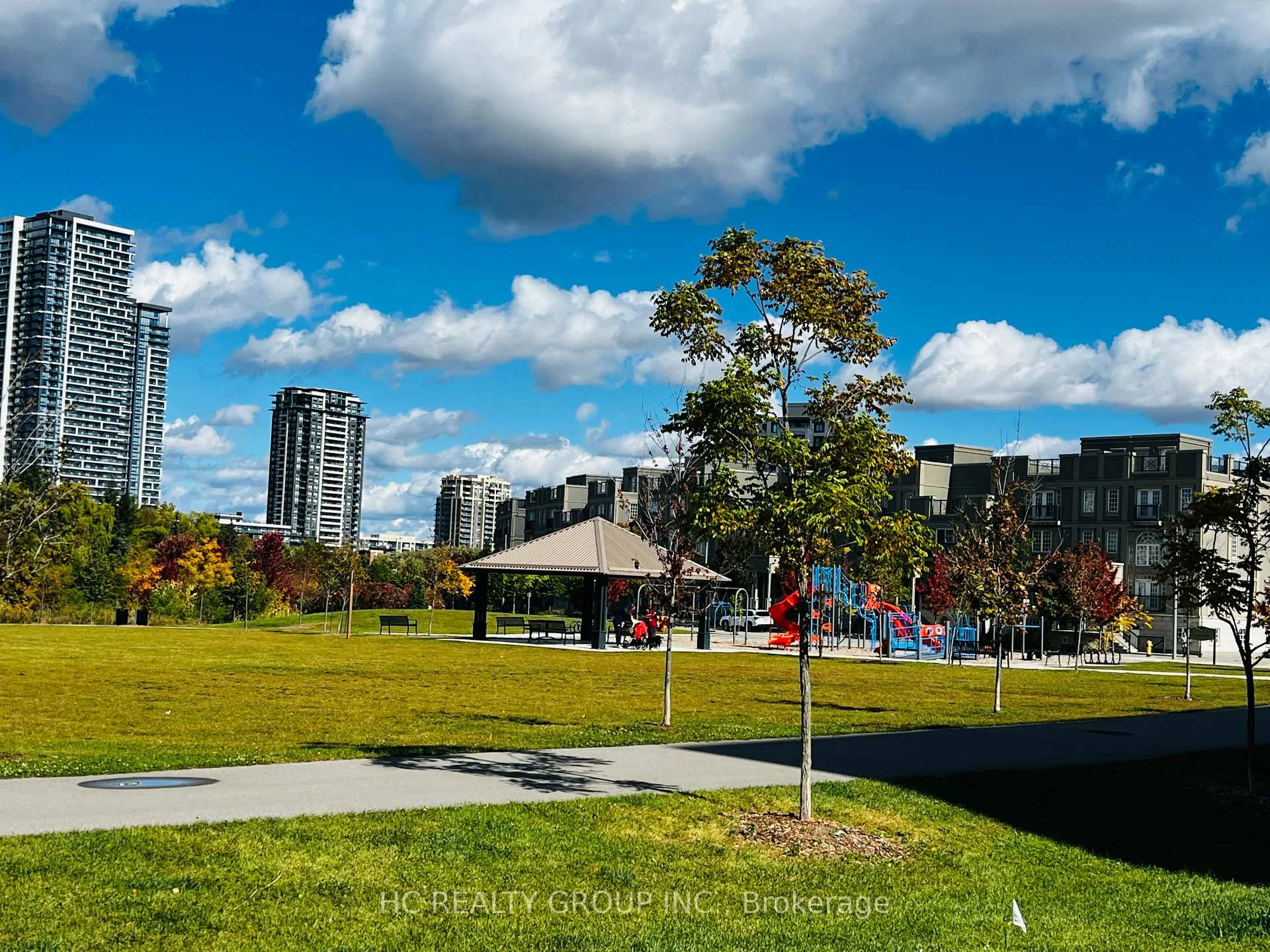 Photo 5 of Unit 701A, 10 Rouge Valley Drive W, Markham, Unionville — HOMEH