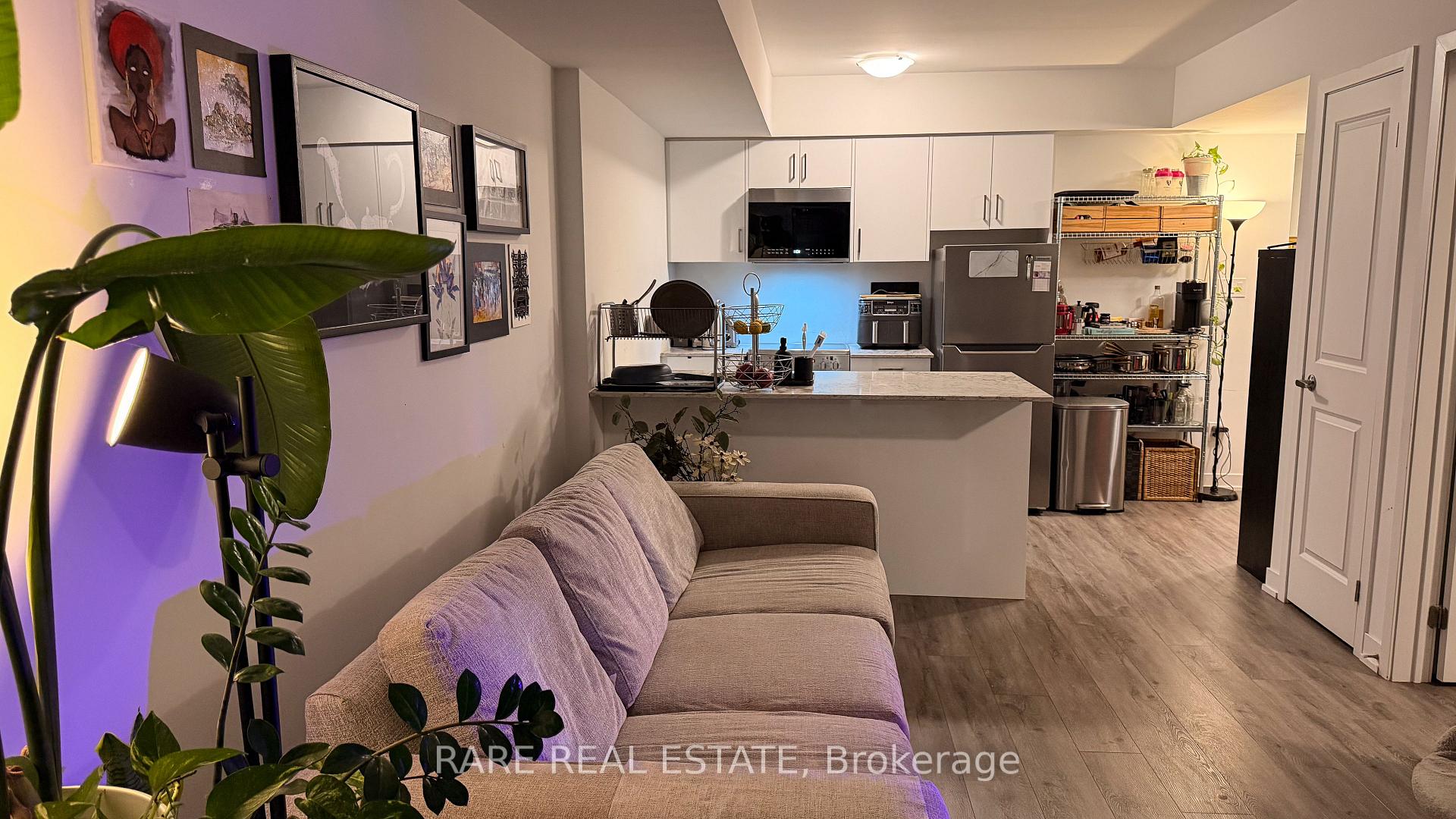 Photo of Unit 4, 10 Marquette Avenue