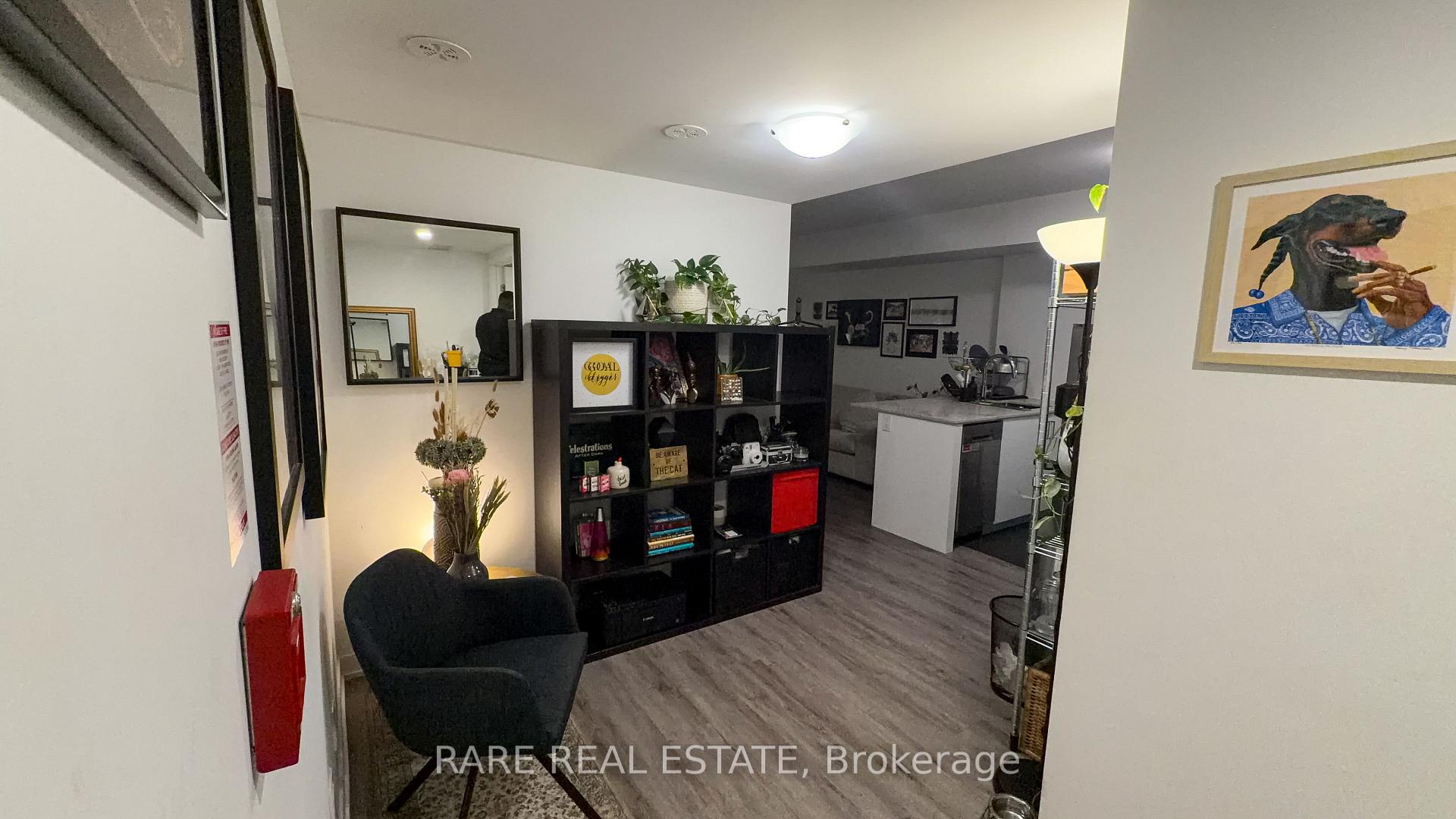 Photo 10 of Unit 4, 10 Marquette Avenue, Toronto, Englemount-Lawrence — HOMEH
