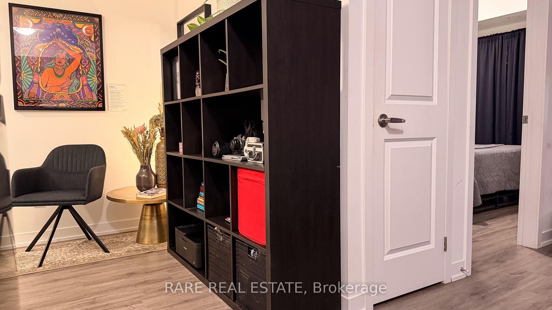 Photo 11 of Unit 4, 10 Marquette Avenue, Toronto, Englemount-Lawrence — HOMEH