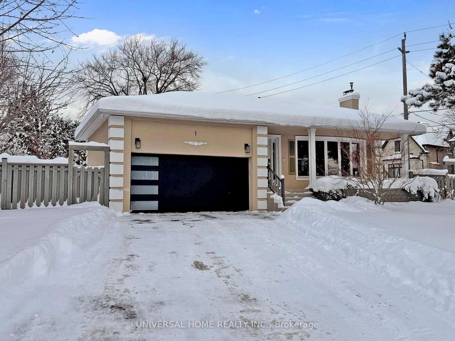 Front of 1 Heathview Avenue
