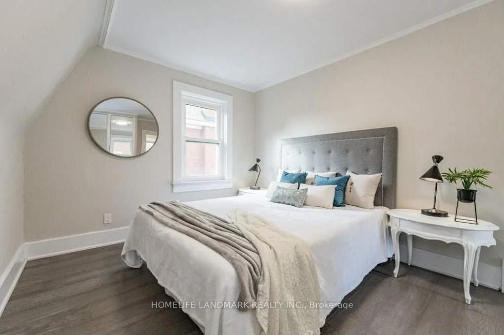 Photo 6 of 47 Young Street E, Waterloo — HOMEH