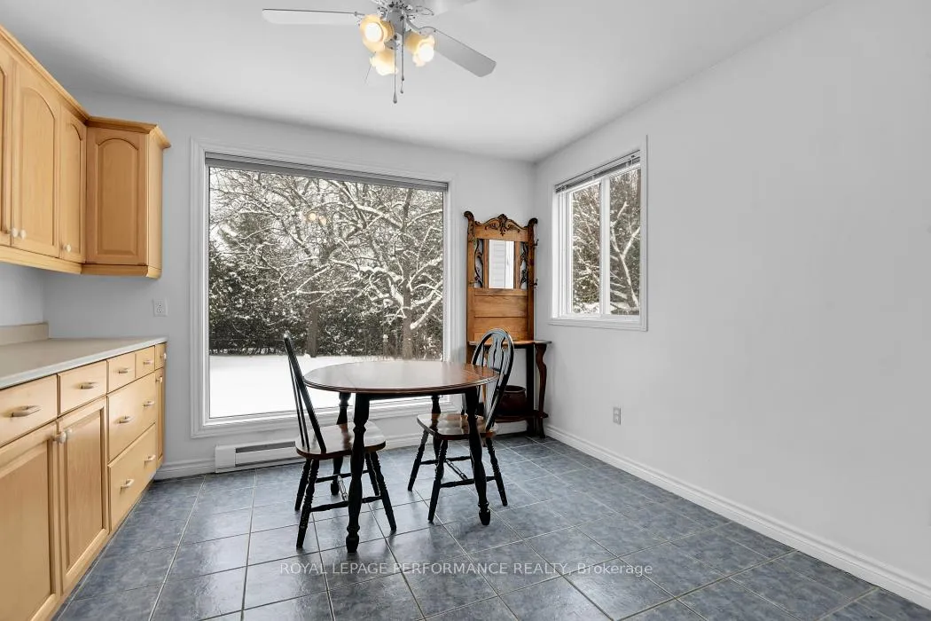 Photo 11 of 813 Walkley Road, Ottawa, Riverside Park — HOMEH