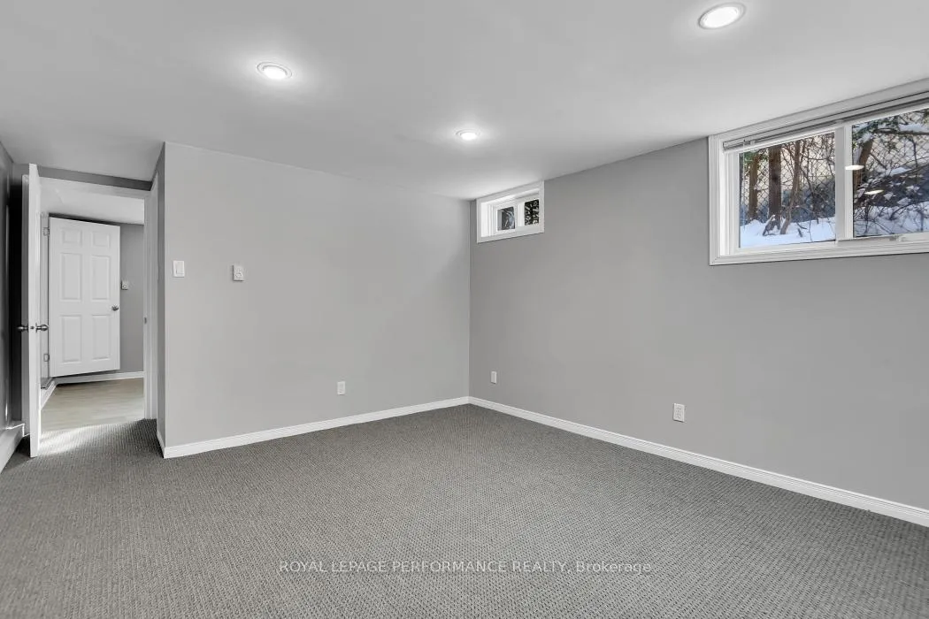 Photo 29 of 813 Walkley Road, Ottawa, Riverside Park — HOMEH