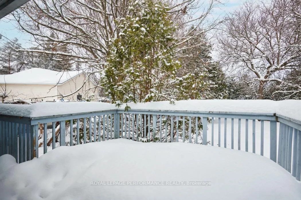 Photo 32 of 813 Walkley Road, Ottawa, Riverside Park — HOMEH