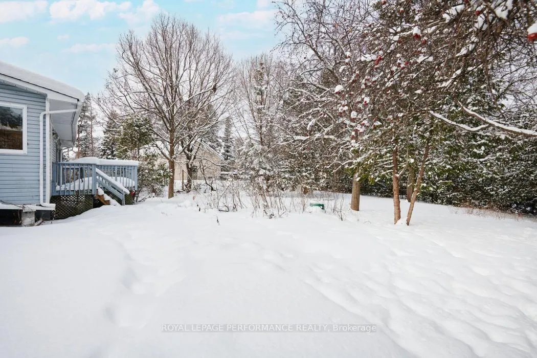 Photo 34 of 813 Walkley Road, Ottawa, Riverside Park — HOMEH