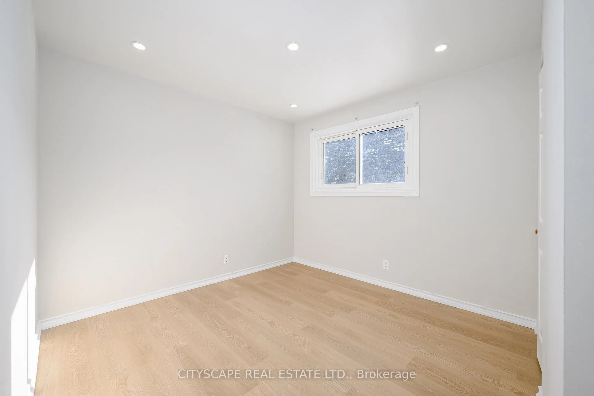 Photo 24 of 32 Edgeview Drive, Quinte West, Trenton Ward — HOMEH