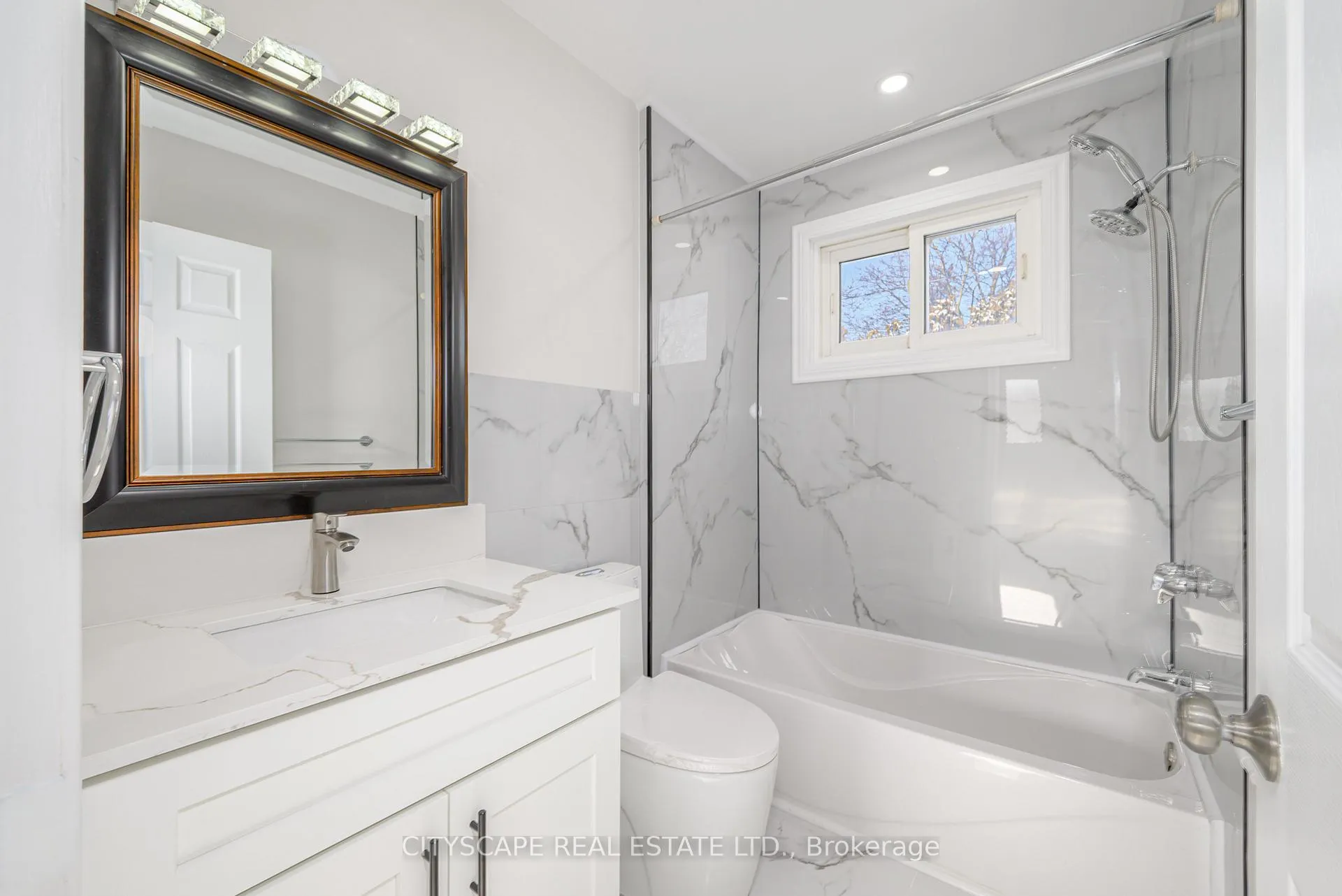 Photo 25 of 32 Edgeview Drive, Quinte West, Trenton Ward — HOMEH