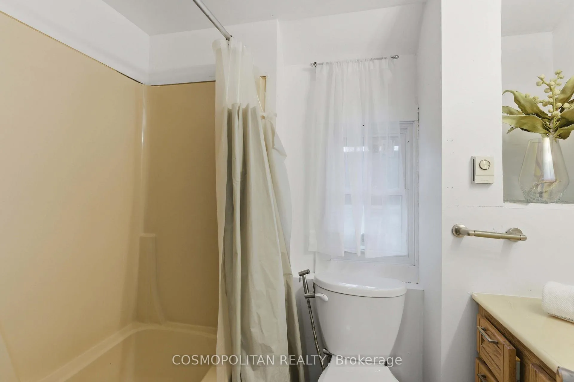 Photo 25 of 4758 Second Avenue, Niagara Falls, Cherrywood — HOMEH