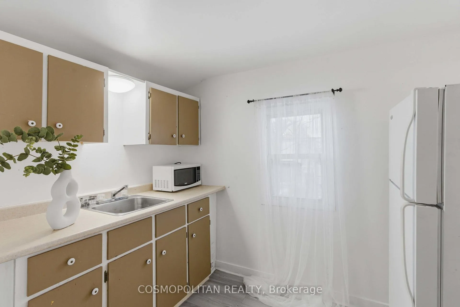 Photo 36 of 4758 Second Avenue, Niagara Falls, Cherrywood — HOMEH