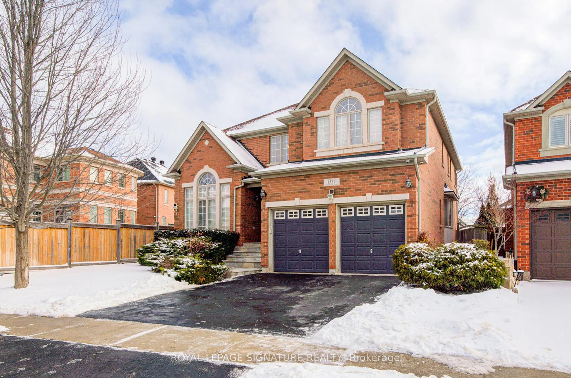 Front of 1534 Craigleith Road