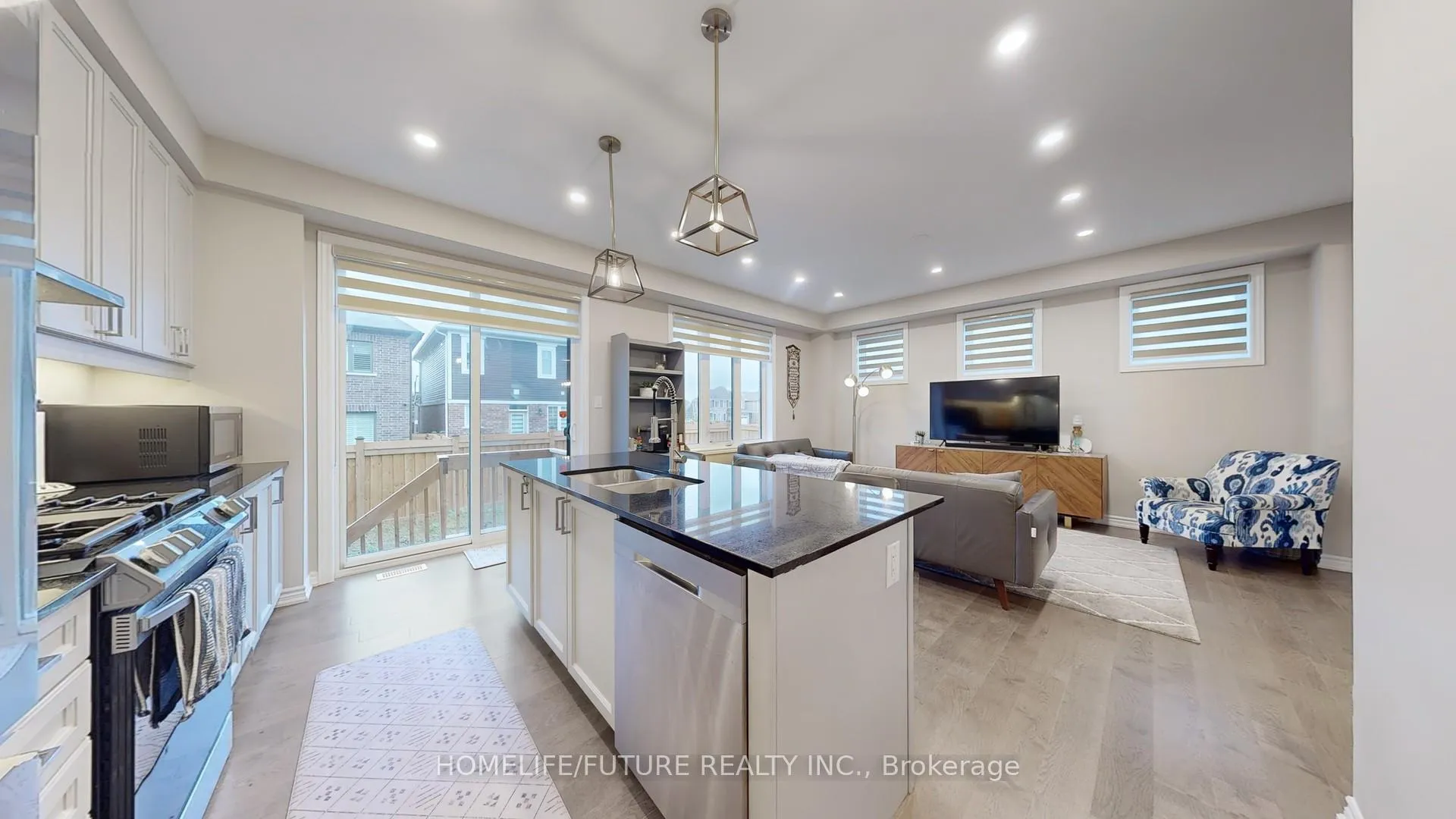 Photo 9 of 21 Broden Crescent, Whitby, Rural Whitby — HOMEH