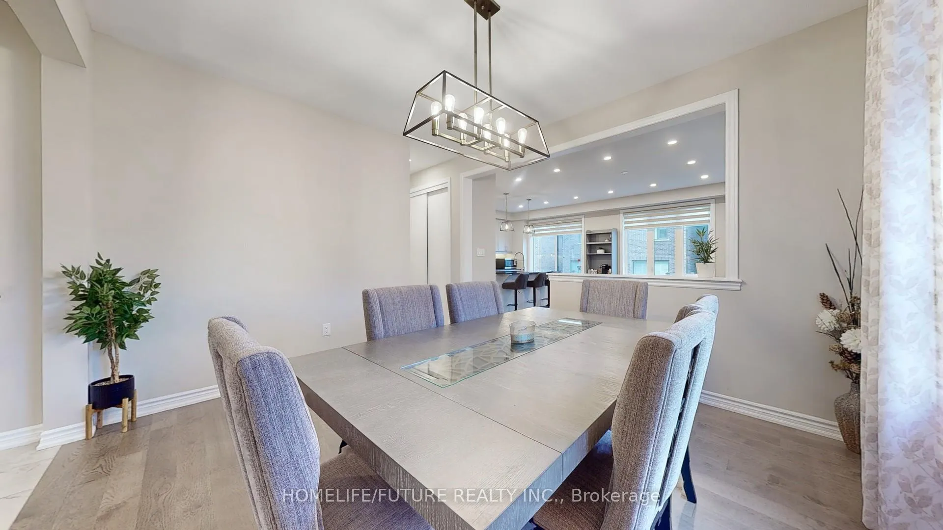 Photo 11 of 21 Broden Crescent, Whitby, Rural Whitby — HOMEH
