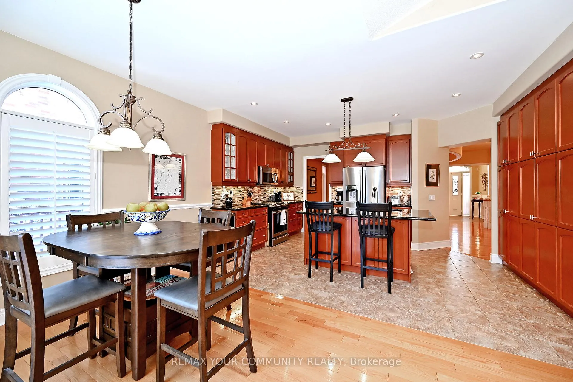 Photo 16 of 29 Turner Drive, Barrie, Bayshore — HOMEH