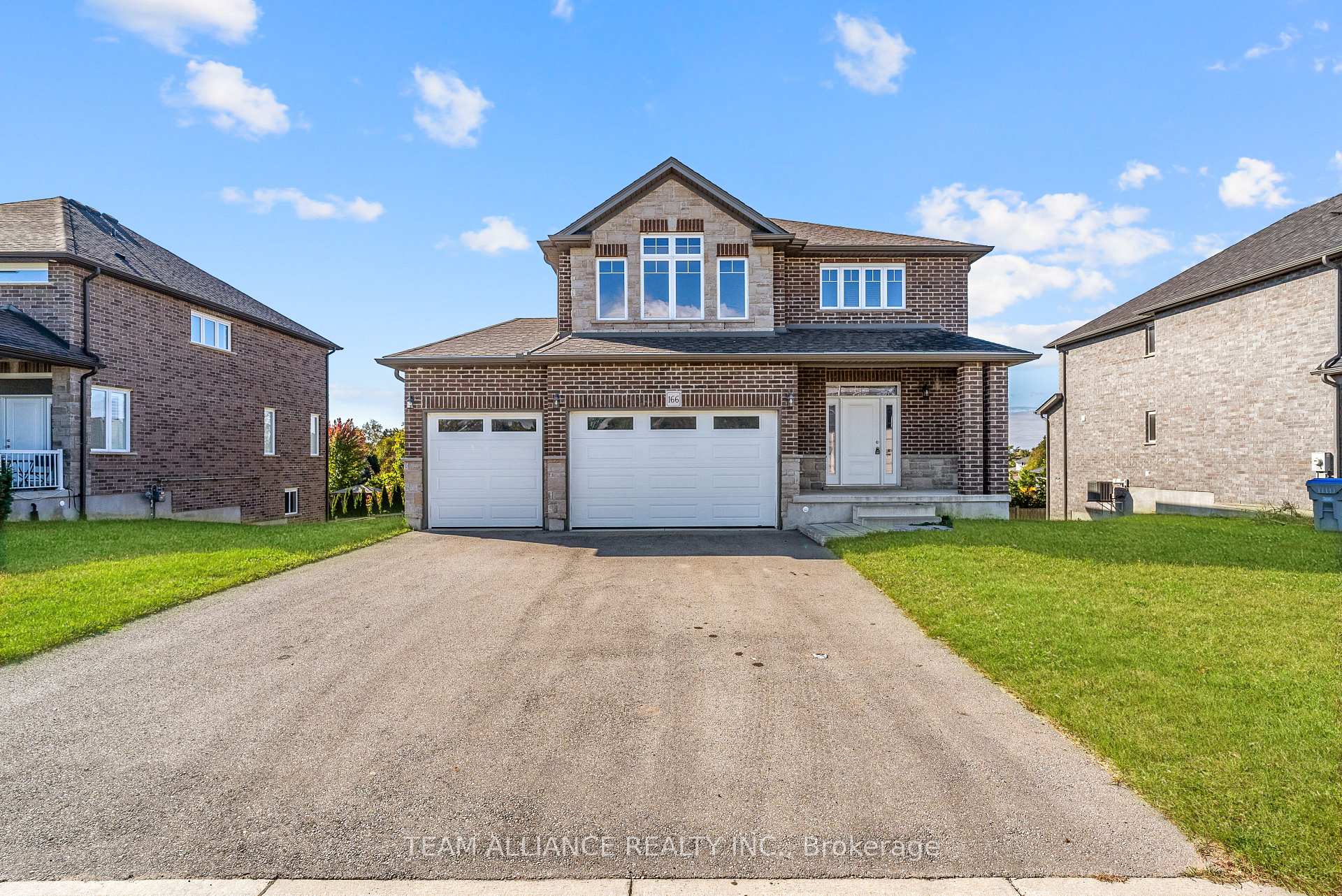 Photo 1 of 166 Queen Street, Middlesex Centre, Komoka — HOMEH