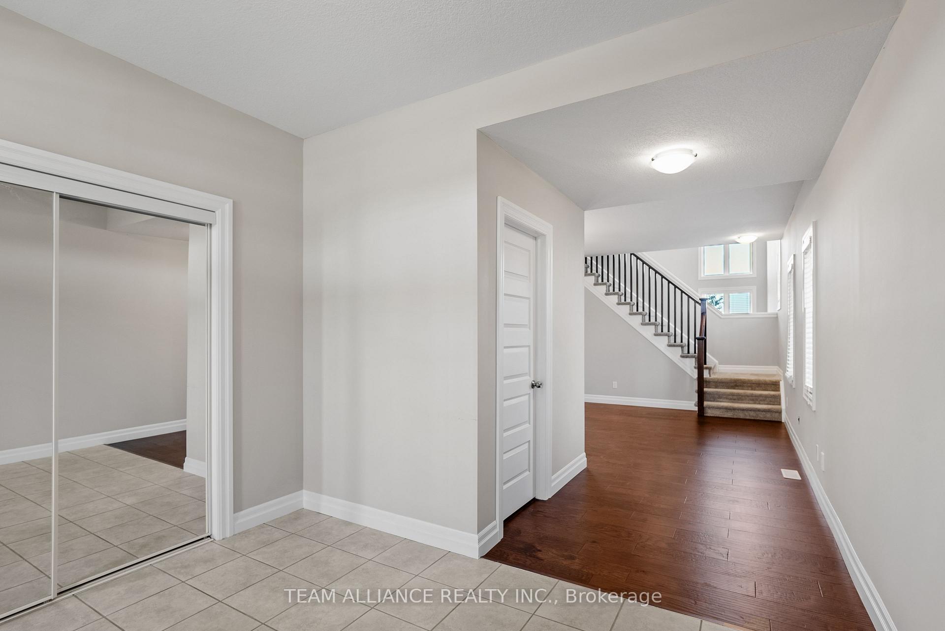 Photo 6 of 166 Queen Street, Middlesex Centre, Komoka — HOMEH