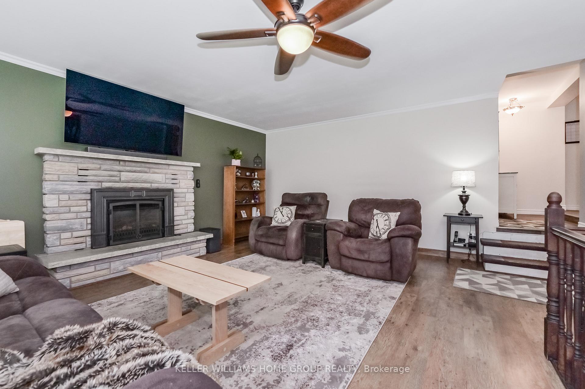 Photo 4 of 520 Perry Street, Centre Wellington, Fergus — HOMEH