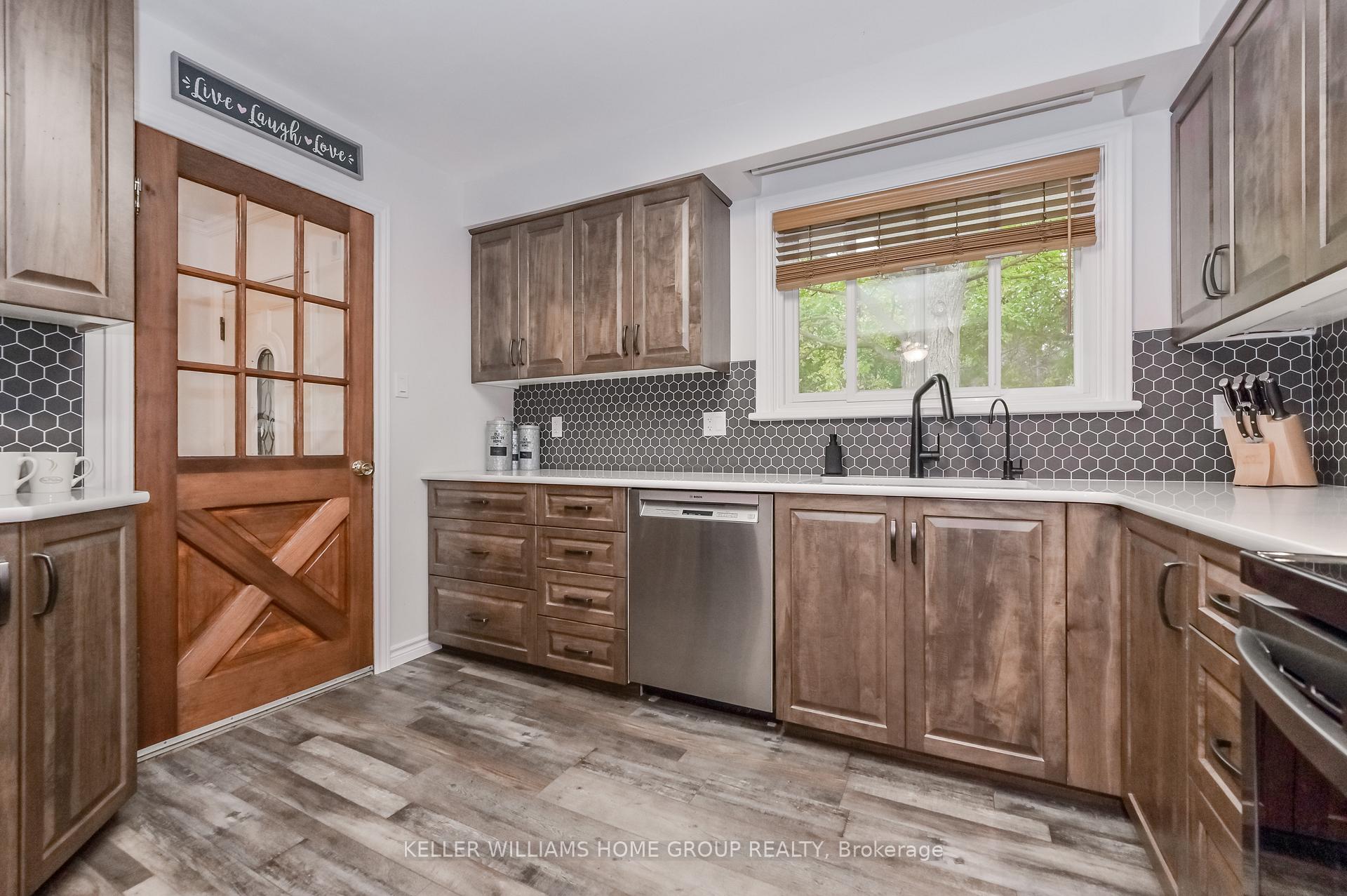 Photo 12 of 520 Perry Street, Centre Wellington, Fergus — HOMEH