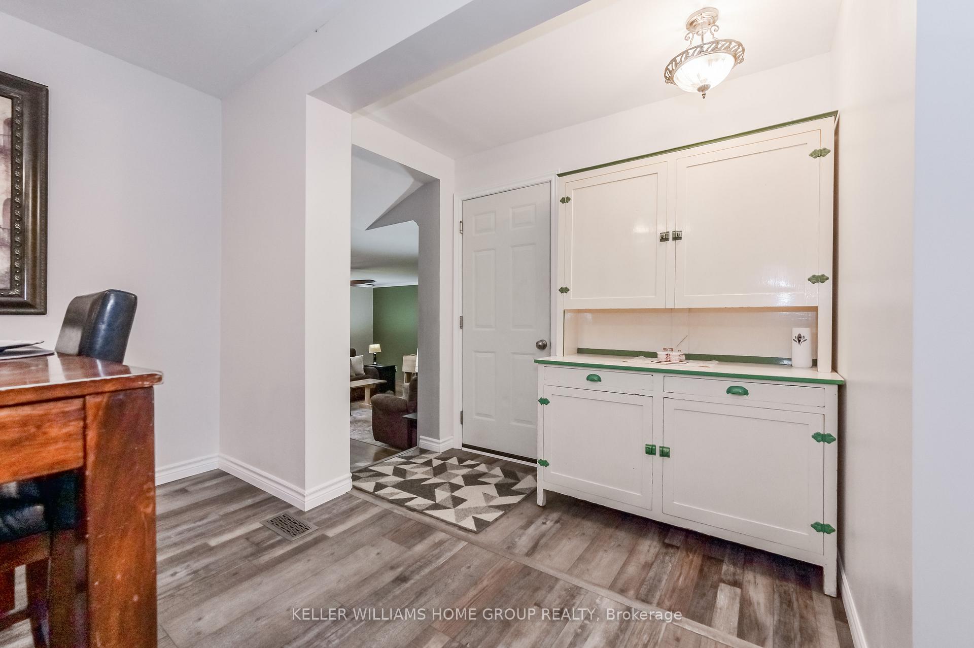 Photo 14 of 520 Perry Street, Centre Wellington, Fergus — HOMEH