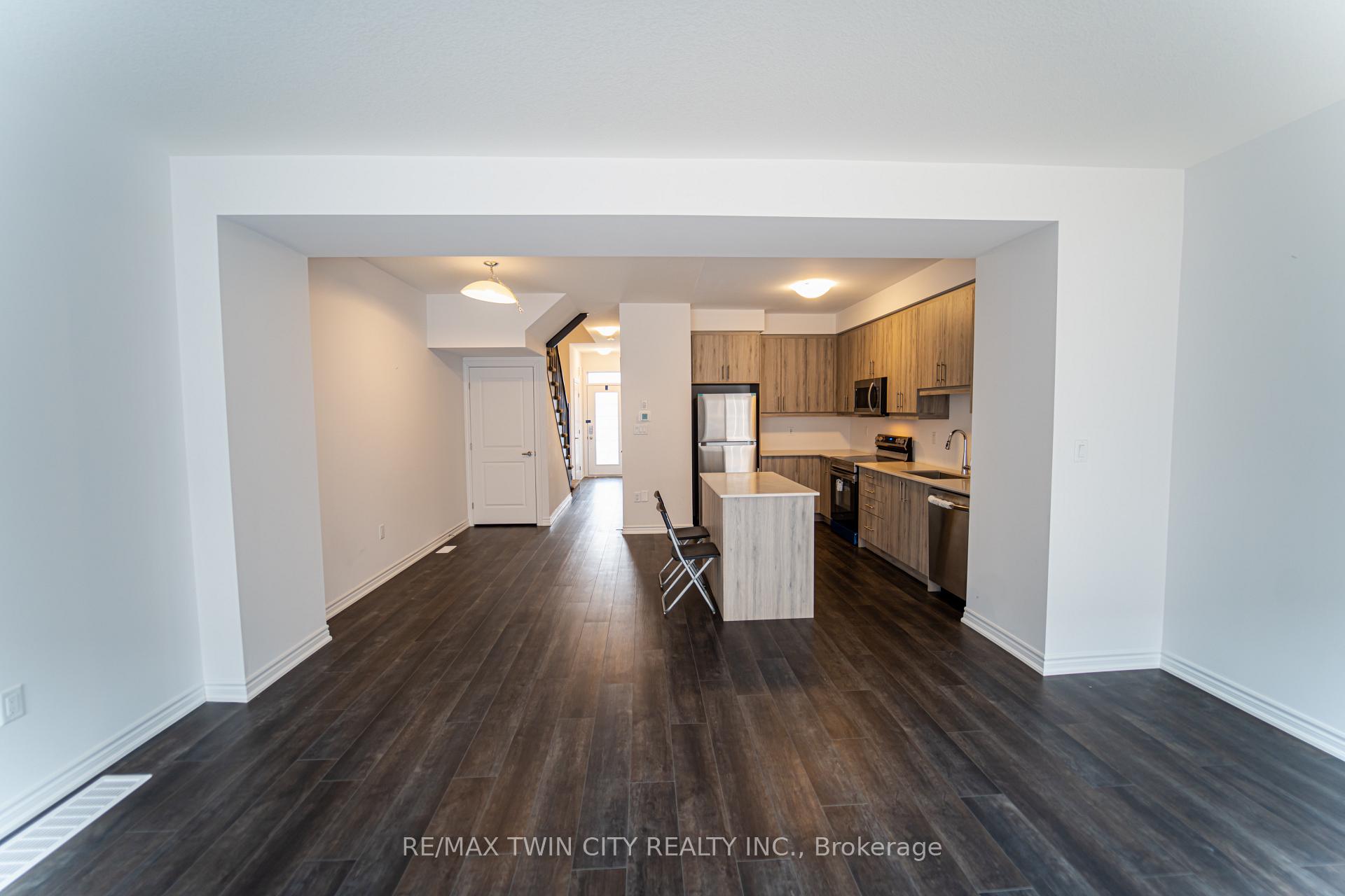 Photo 3 of 54 June Callwood Way E, Brant, Brantford Twp — HOMEH