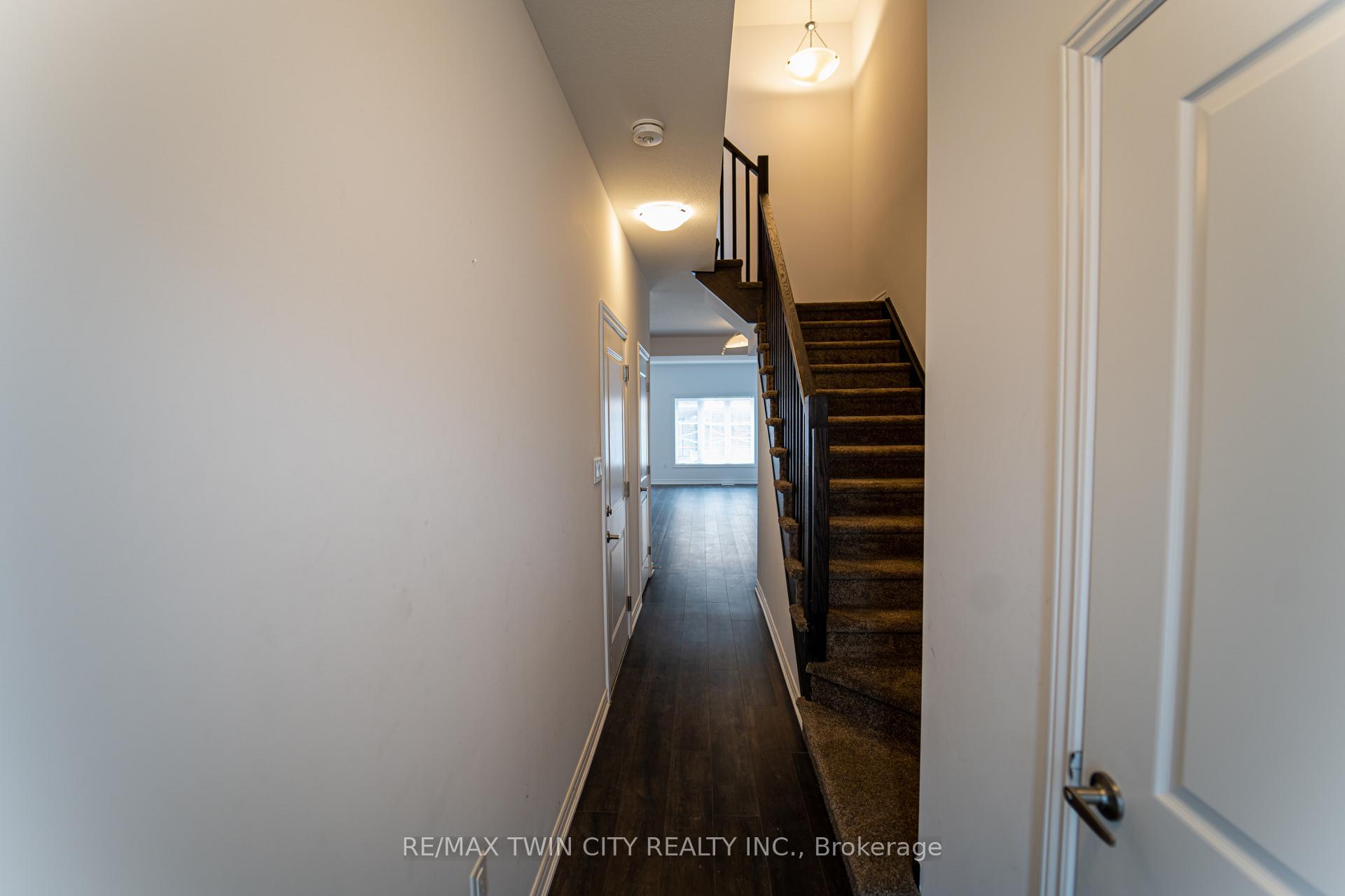 Photo 5 of 54 June Callwood Way E, Brant, Brantford Twp — HOMEH