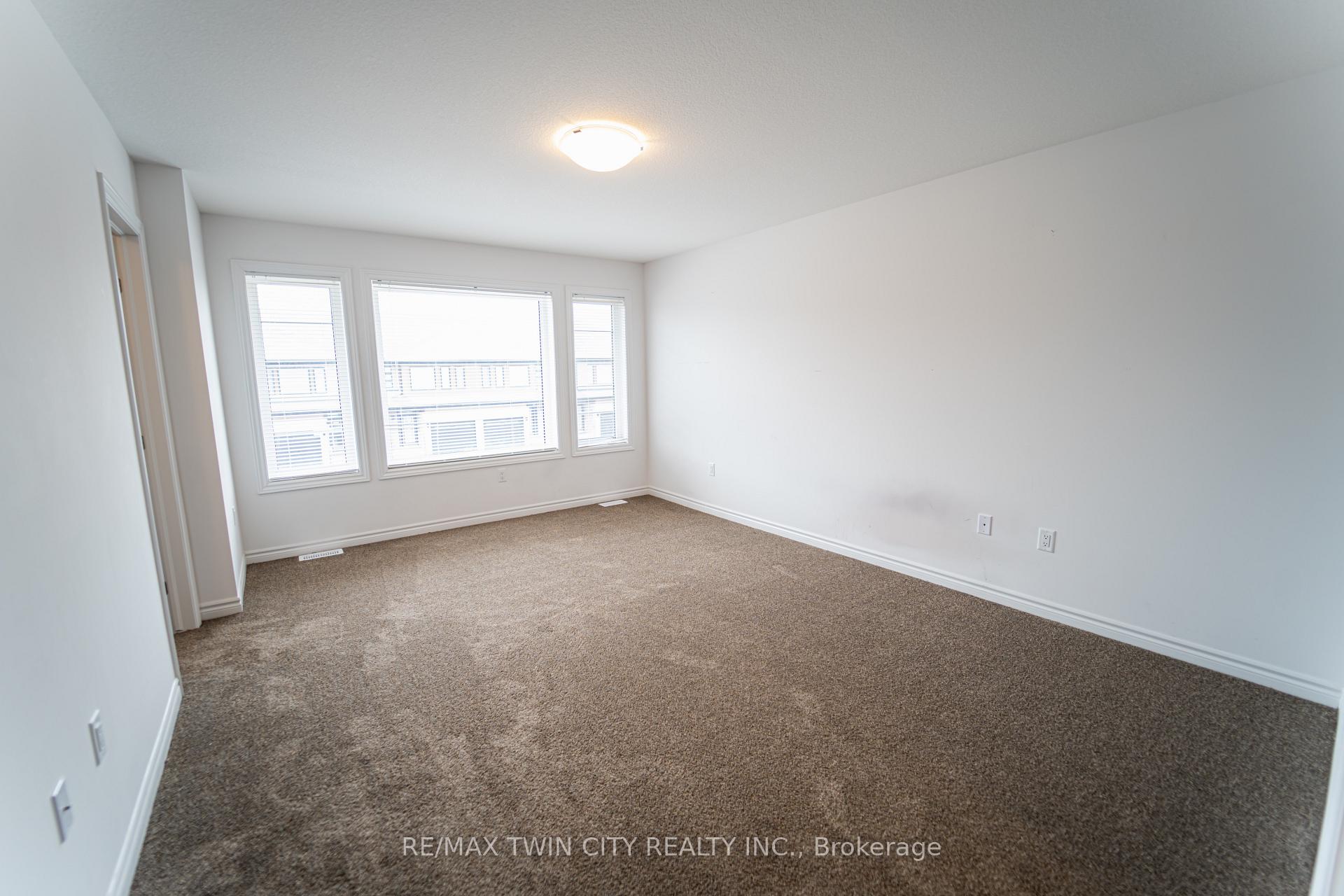 Photo 9 of 54 June Callwood Way E, Brant, Brantford Twp — HOMEH