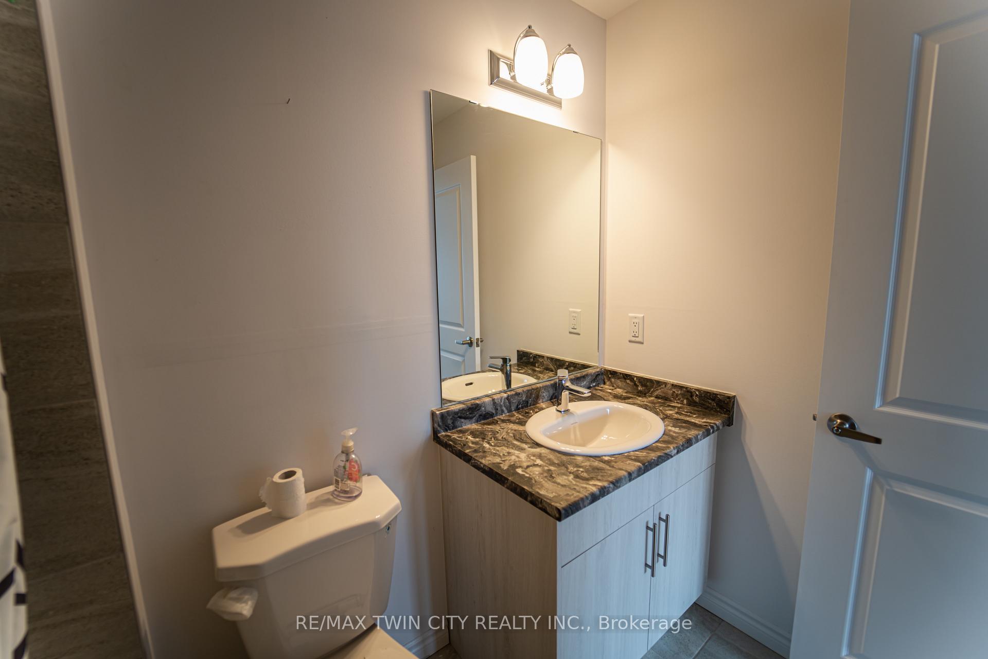 Photo 10 of 54 June Callwood Way E, Brant, Brantford Twp — HOMEH