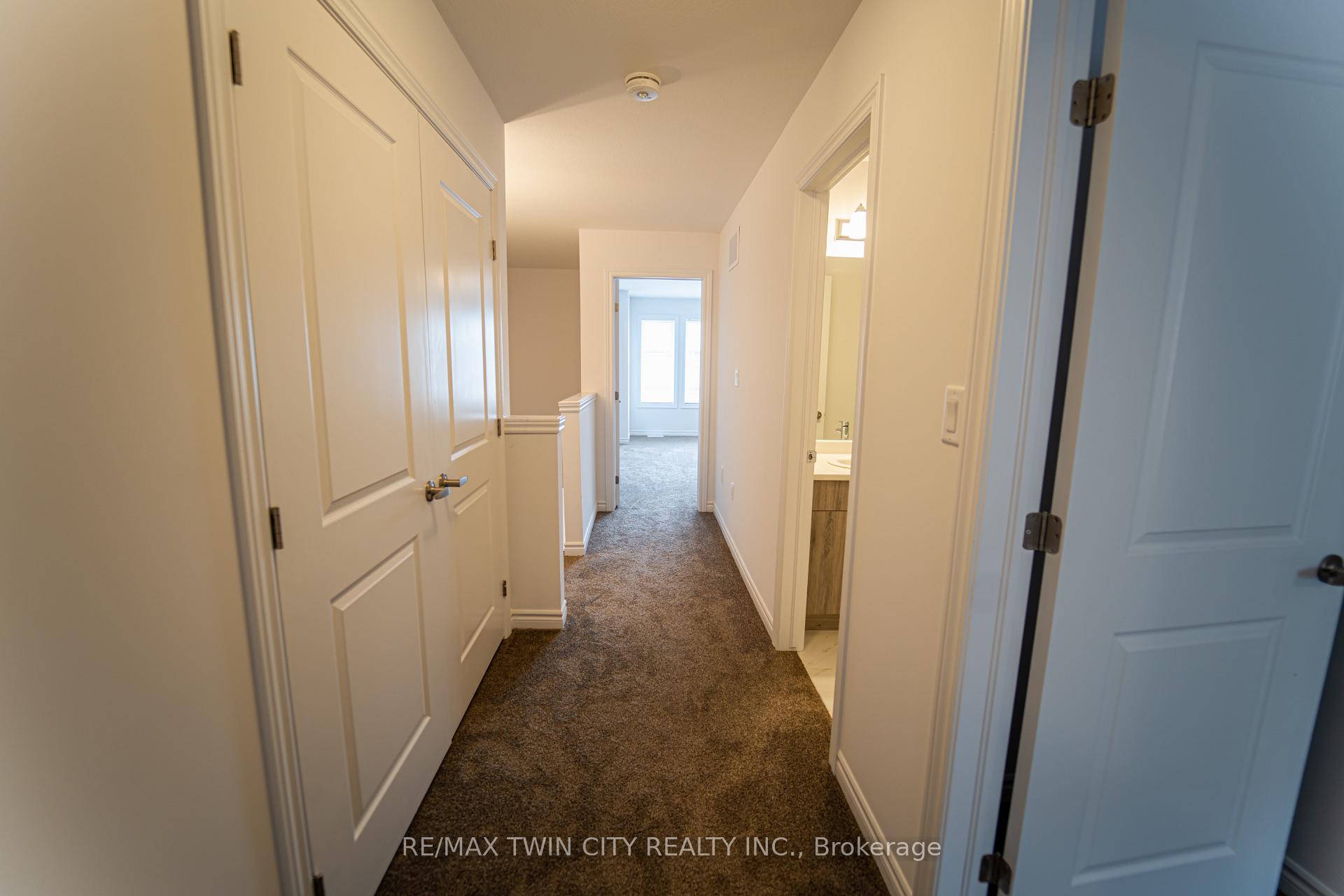 Photo 18 of 54 June Callwood Way E, Brant, Brantford Twp — HOMEH