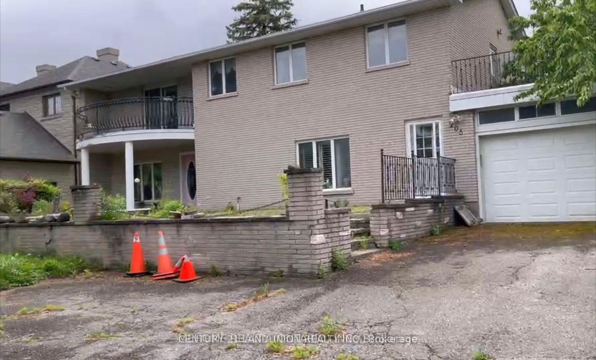 Photo 3 of 203 St Davids Road, Thorold, Confederation Heights — HOMEH