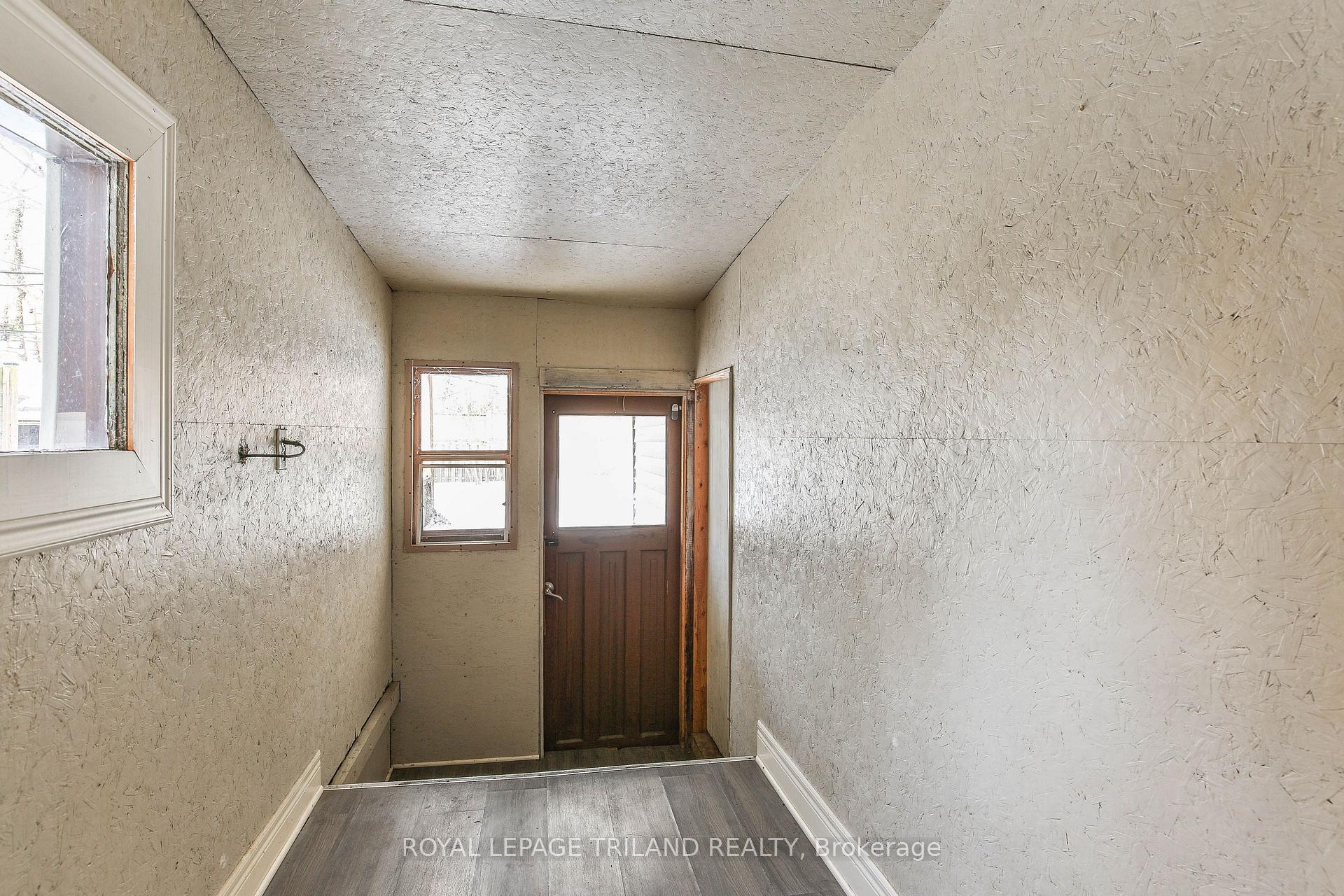 Photo 25 of 602 Central Avenue, London, East F — HOMEH
