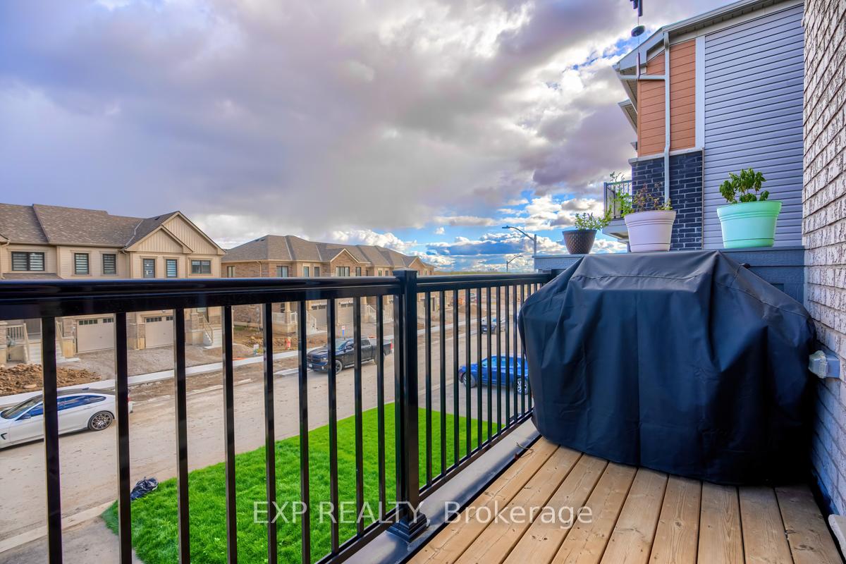 Photo 20 of 17 Granville Crescent, Haldimand — HOMEH