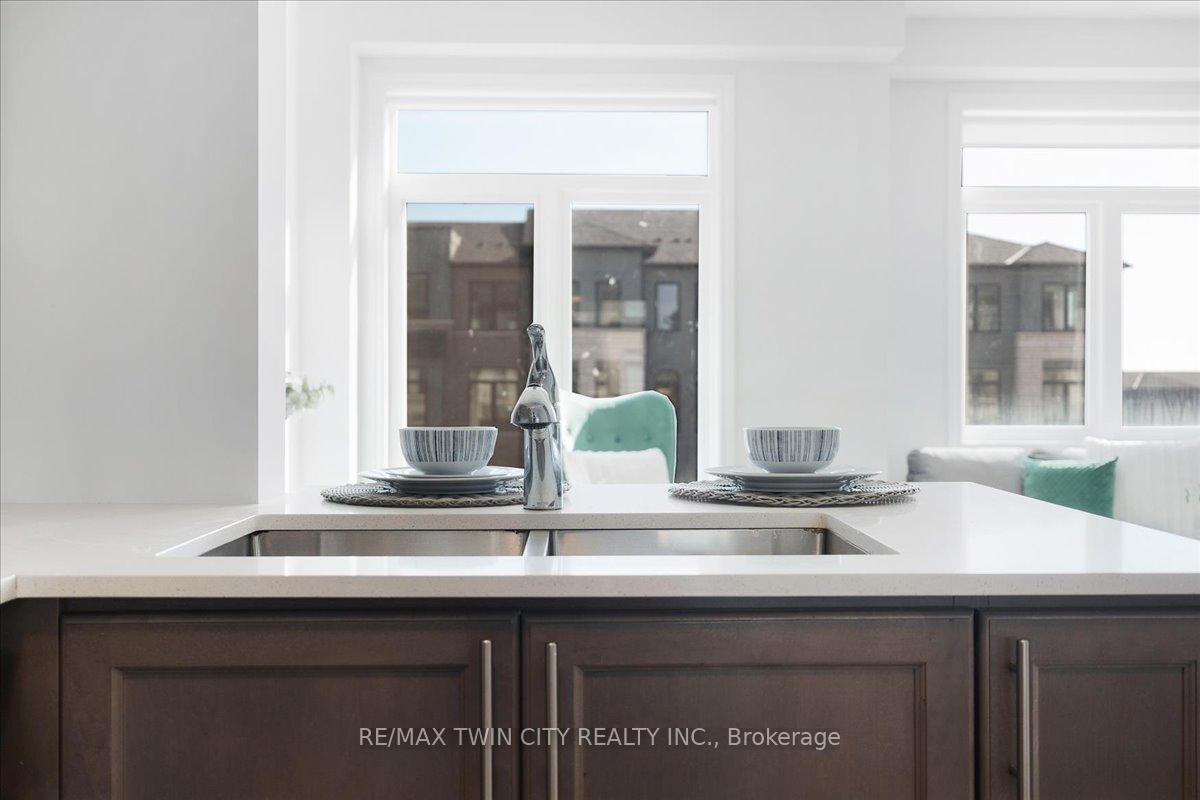 Photo 9 of Unit 27, 290 Equestrian Way, Cambridge — HOMEH