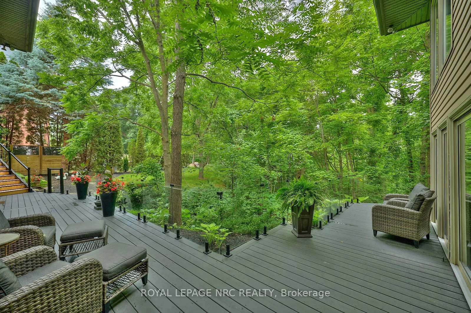 Photo 41 of 16 Nadine Crescent, St. Catharines, Grapeview — HOMEH