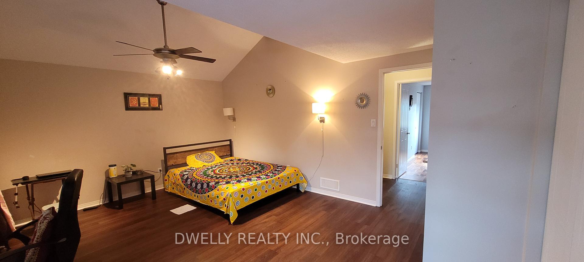 Photo 9 of 805 Fairway Crescent, Kitchener — HOMEH