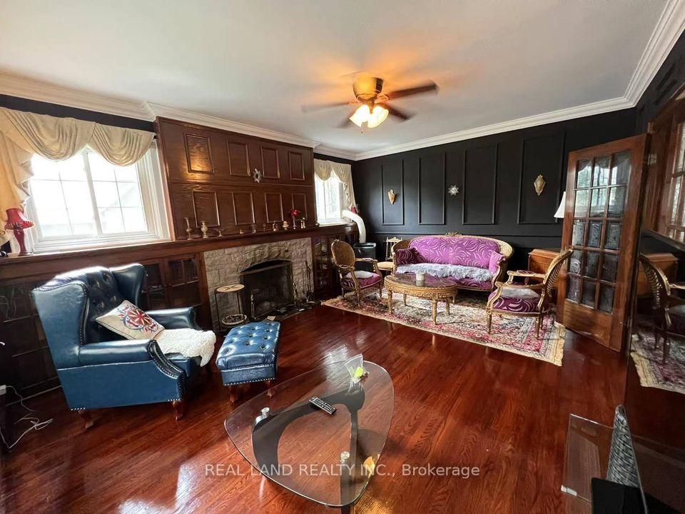 Photo 3 of 5903 Delaware Street, Niagara Falls, Dorchester — HOMEH