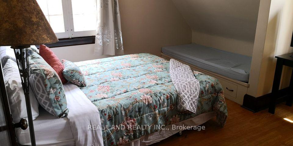 Photo 11 of 5903 Delaware Street, Niagara Falls, Dorchester — HOMEH