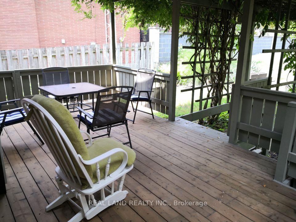 Photo 22 of 5903 Delaware Street, Niagara Falls, Dorchester — HOMEH