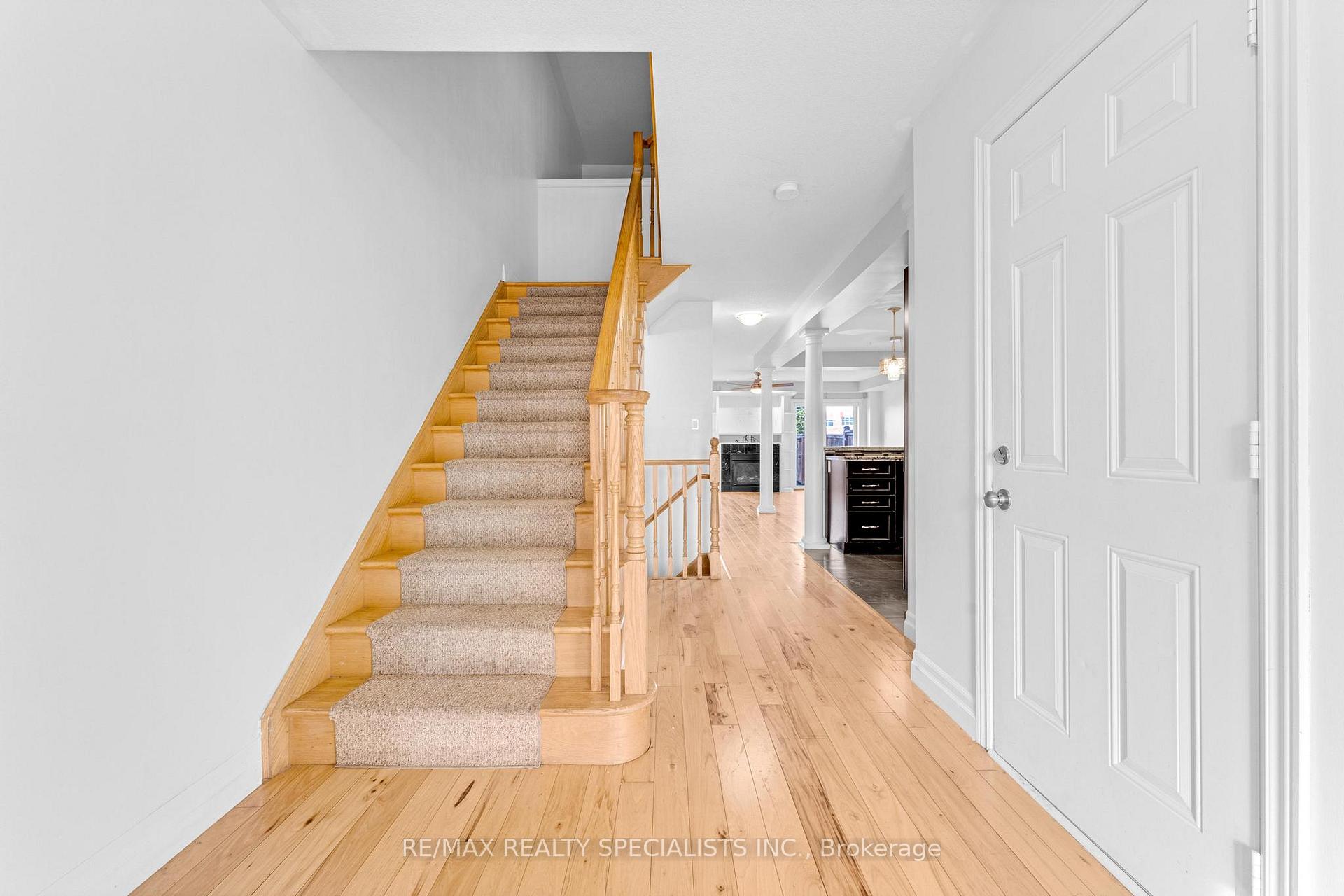 Photo 6 of 264 Pinehill Drive, Hamilton, Hannon — HOMEH