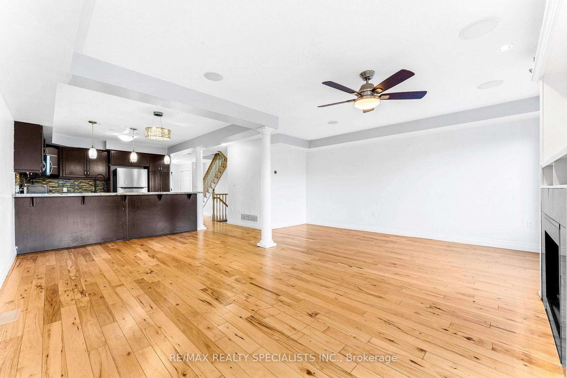 Photo 8 of 264 Pinehill Drive, Hamilton, Hannon — HOMEH