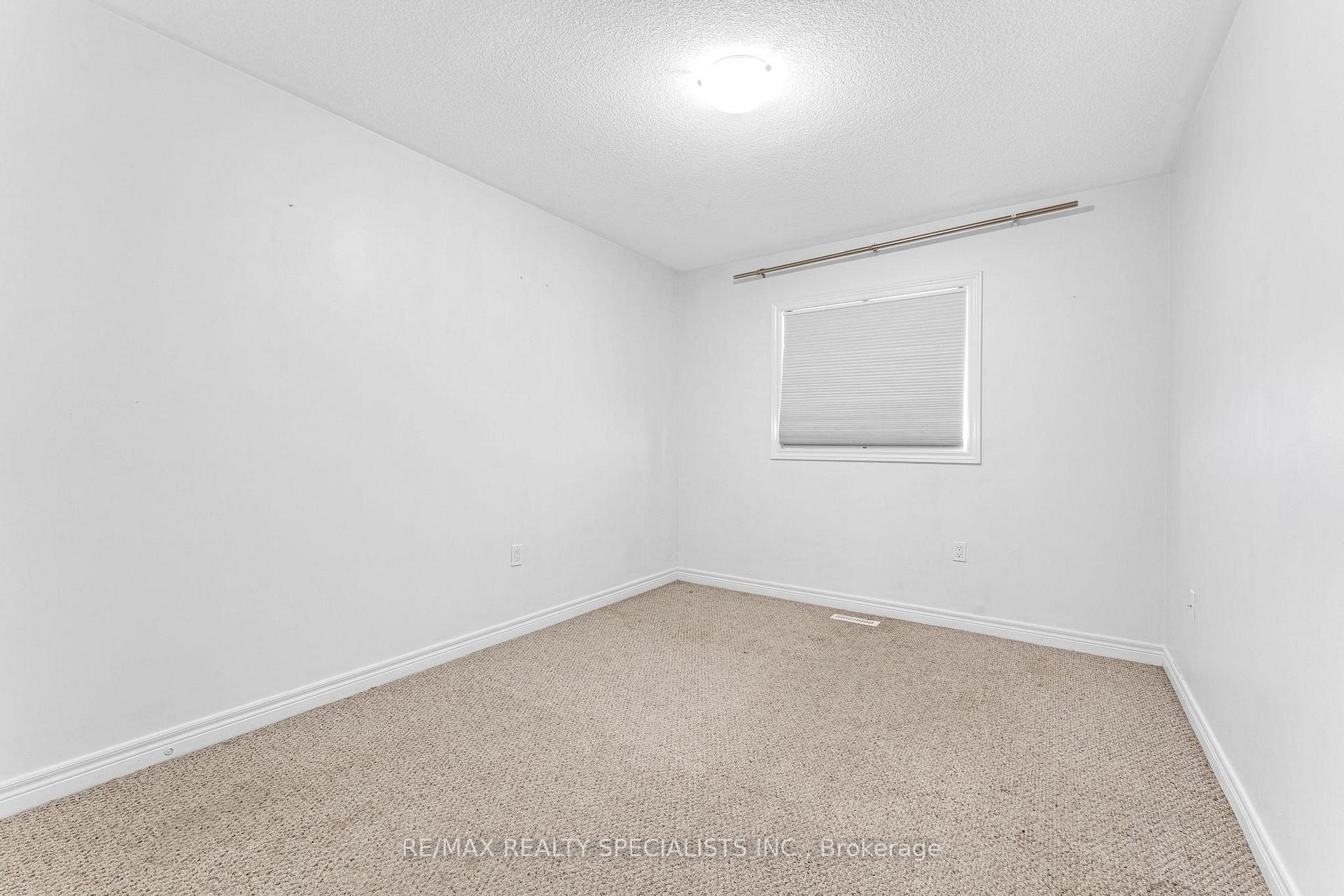 Photo 15 of 264 Pinehill Drive, Hamilton, Hannon — HOMEH