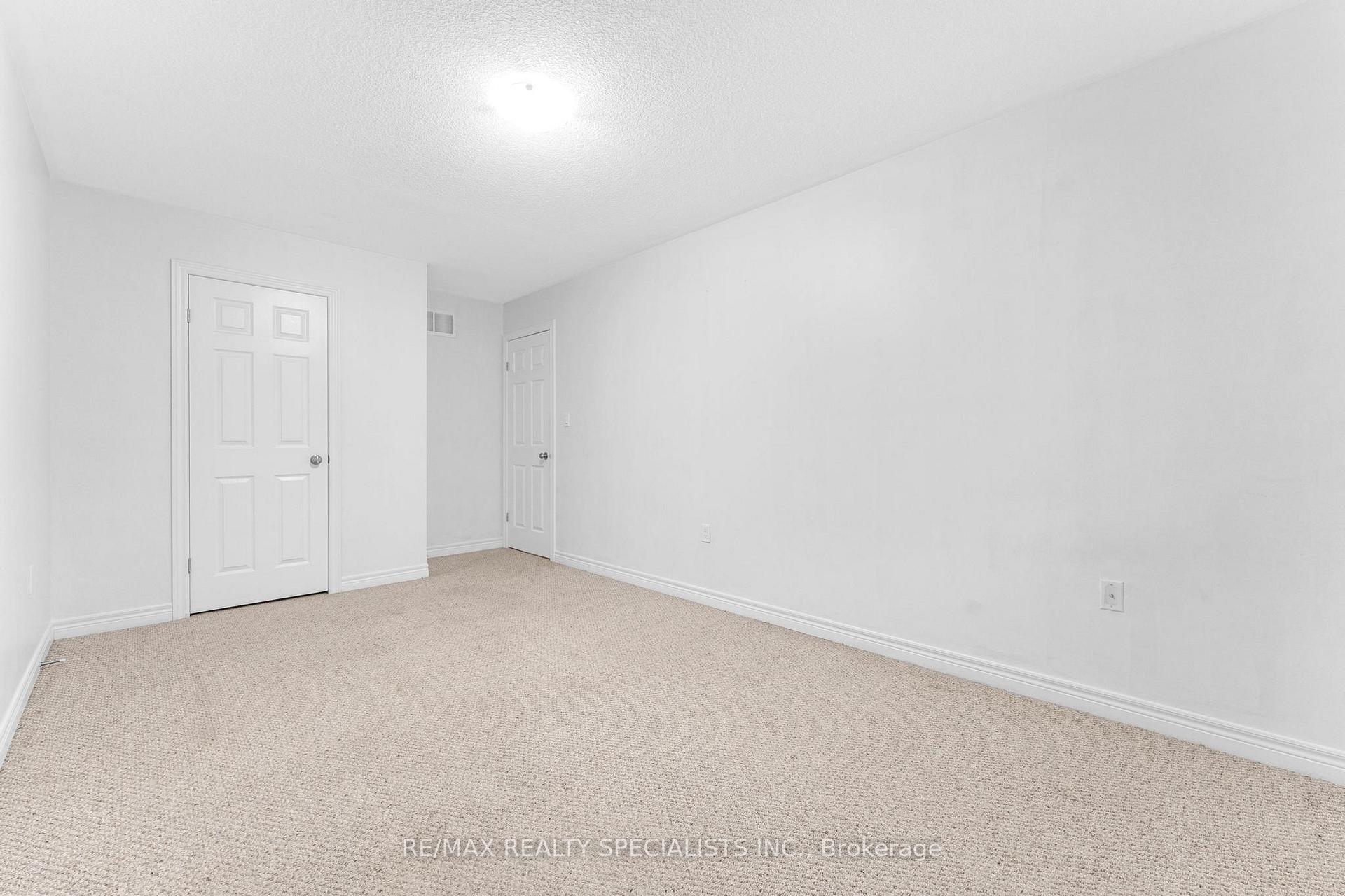 Photo 18 of 264 Pinehill Drive, Hamilton, Hannon — HOMEH