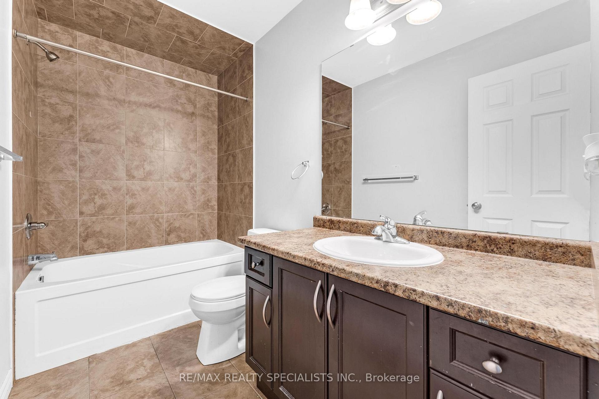 Photo 19 of 264 Pinehill Drive, Hamilton, Hannon — HOMEH