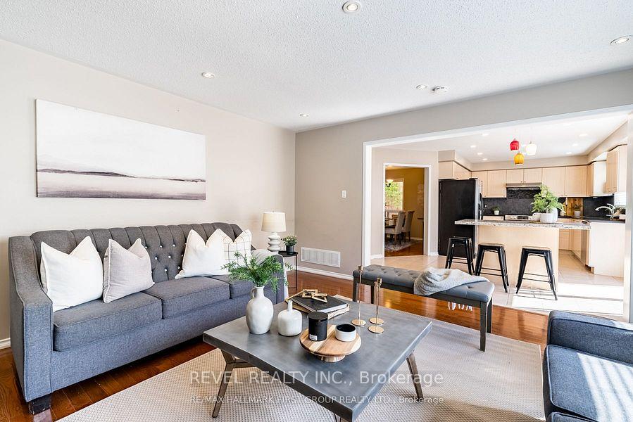 Photo 15 of 77 Ashbury Boulevard, Ajax, South East — HOMEH